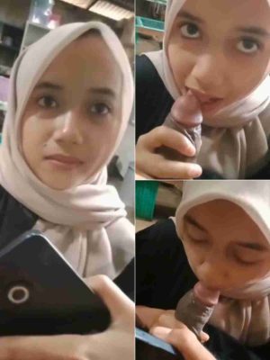 punya temen tetangga lagi main lewat pintu belakang rumah – malah nyobain nyepong